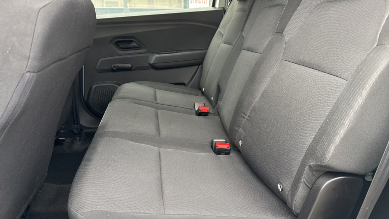 Dacia Jogger 1.0 TCe Essential 5dr Petrol Estate